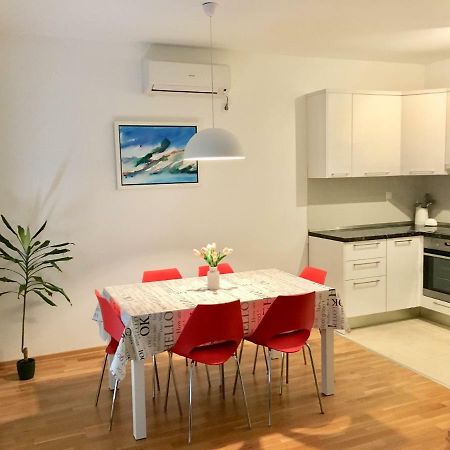Antonijas Sunny Apartment Makarska Eksteriør bilde