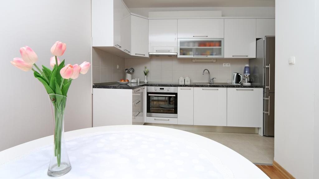 Antonijas Sunny Apartment Makarska Eksteriør bilde