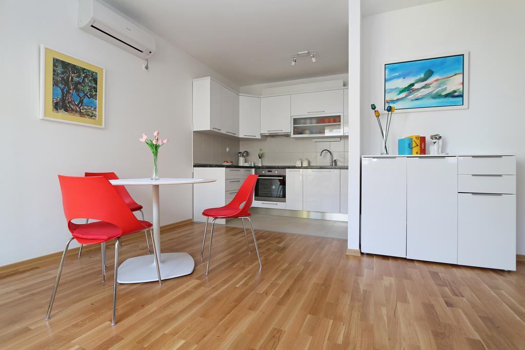 Antonijas Sunny Apartment Makarska Eksteriør bilde
